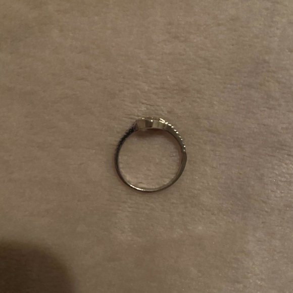 Heart Ring - Picture 2 of 4